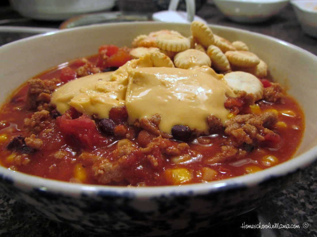 Hearty Family Chili - Our Families Favorite Recipe from @HomschoolnMama